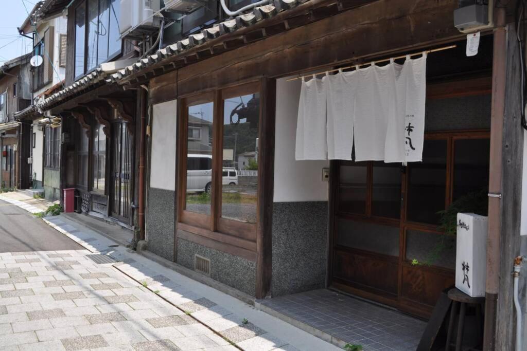 呼子の港路地の古民家一棟貸切宿梵soyogi Карацу Экстерьер фото
